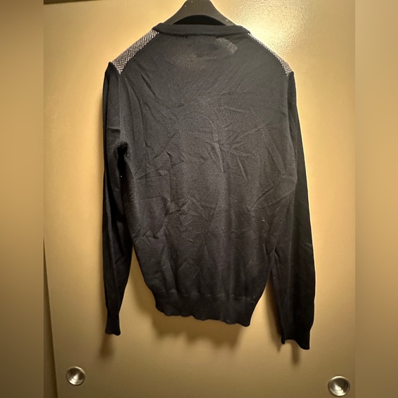 Gianetti Italian Wool blend gray and black v neck sweater - Picture 3 of 3